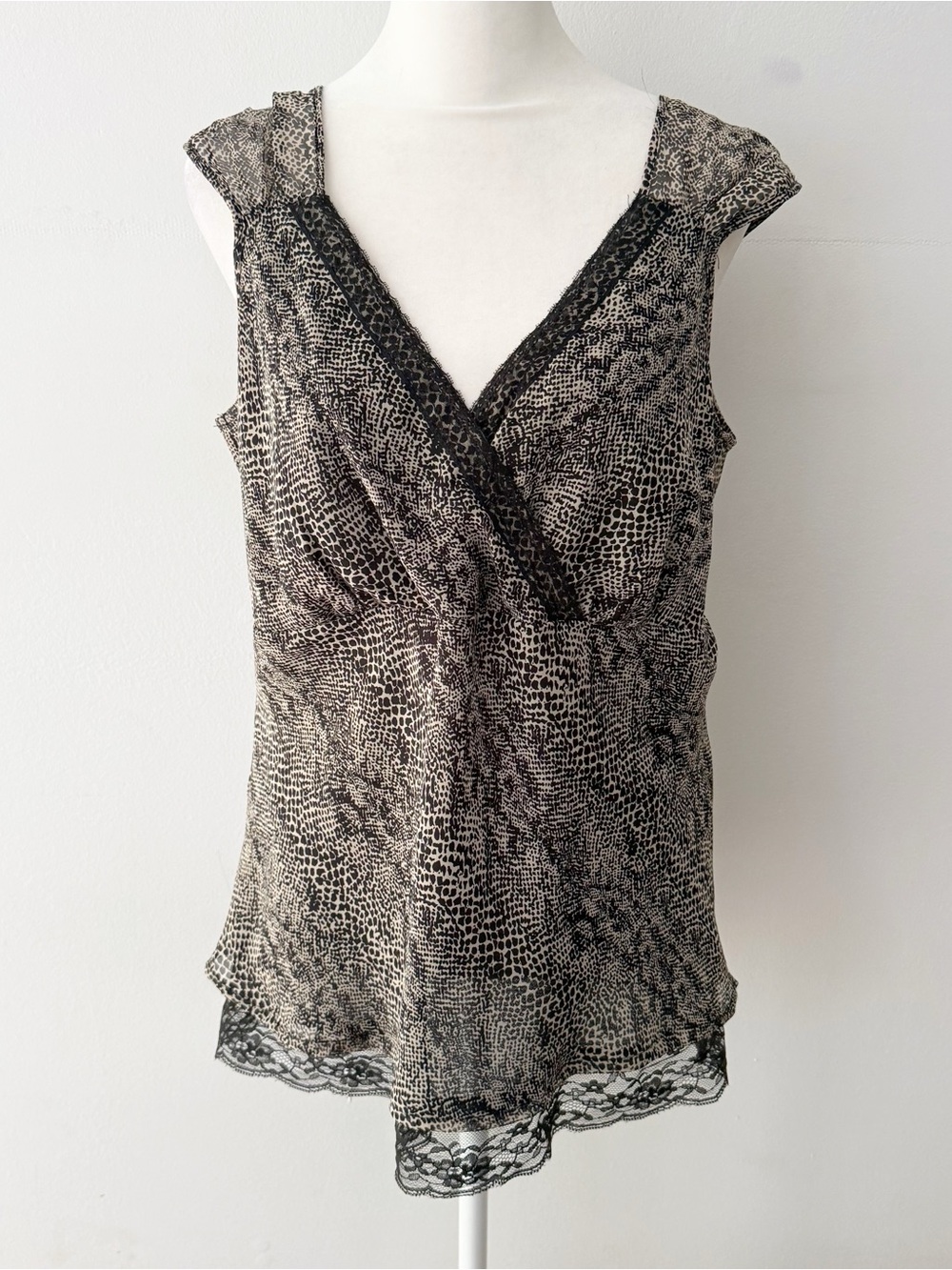 Vintage Women‎ Y2K Babydoll Sheer Lace Top Medium Grunge Office Dark Feminine